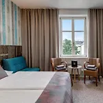 Hotel Royal Court 3*