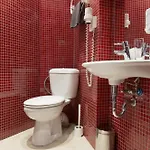 Royal Court Hotel 3*