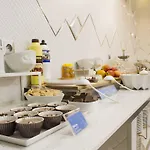 Отель Royal Court 3*