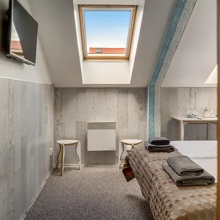 Hotel Royal Court 3*