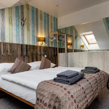 Royal Court Hotel
