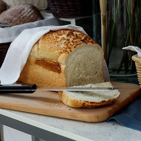 Hotel Royal Court 3*