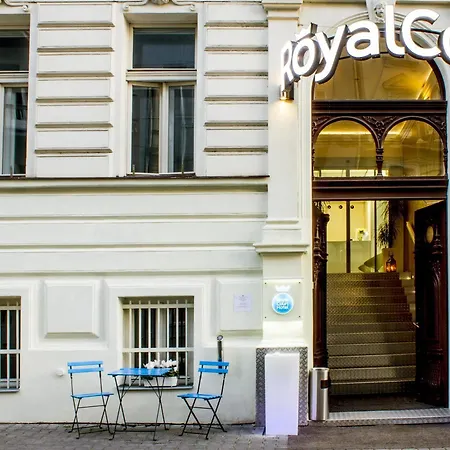 Hotel Royal Court 3*